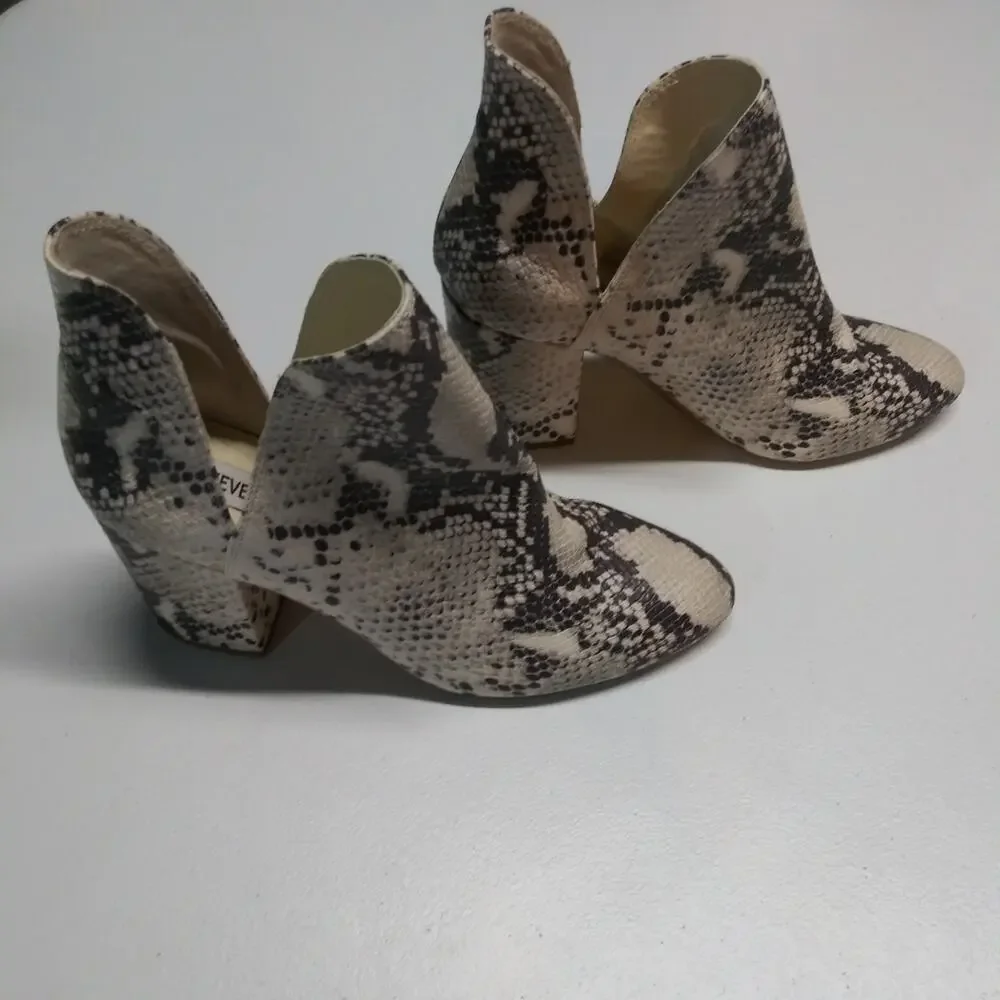 Steve Madden Women's Rookie Bootie Ankle Boots Neutral Snake  Size 8.5